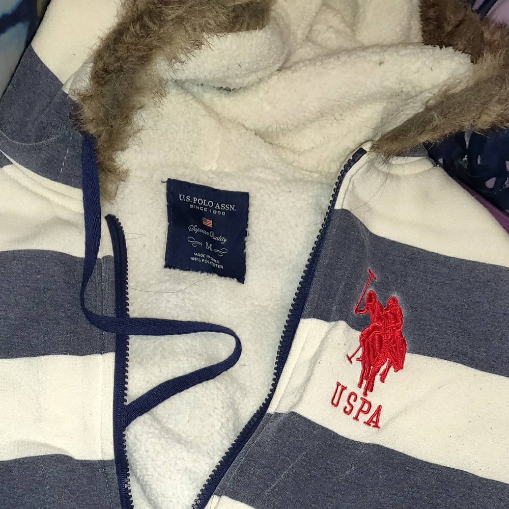 Sweater - Picture 1 of 1